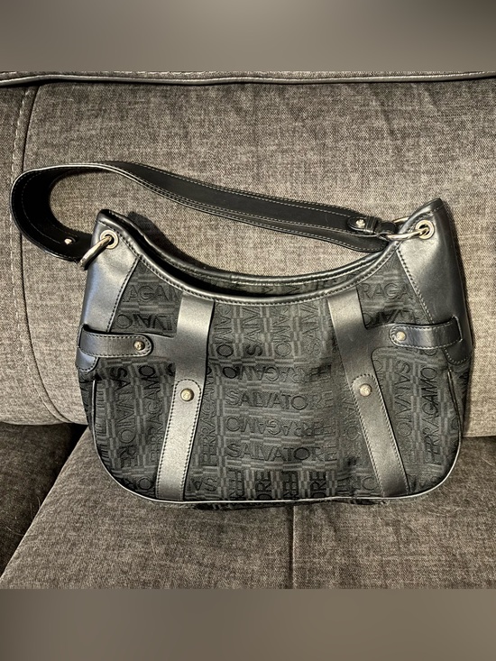 Salvatore Ferragamo Handbags - Salvatore Ferragamo Vintage Black Shoulder Bag FJ-21 8882 Canvas Leather Ladies